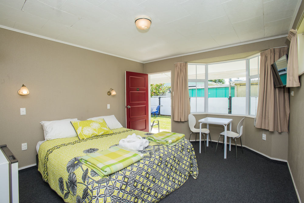 Motel Colonial On Gladstone Gisborne Exteriér fotografie