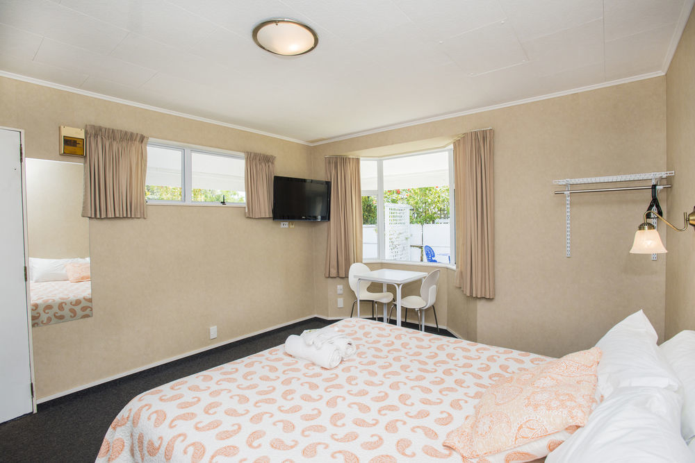 Motel Colonial On Gladstone Gisborne Exteriér fotografie