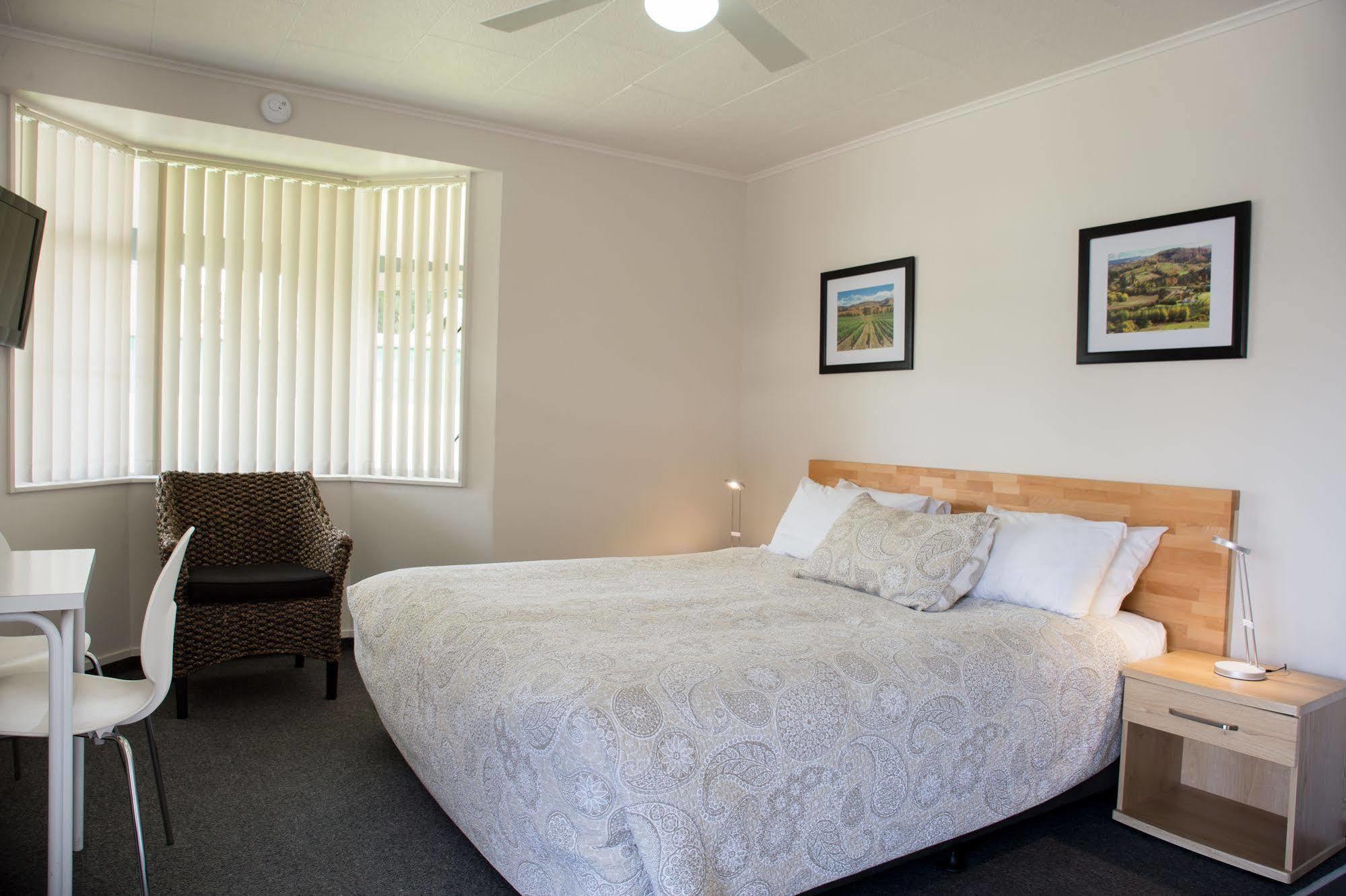 Motel Colonial On Gladstone Gisborne Exteriér fotografie